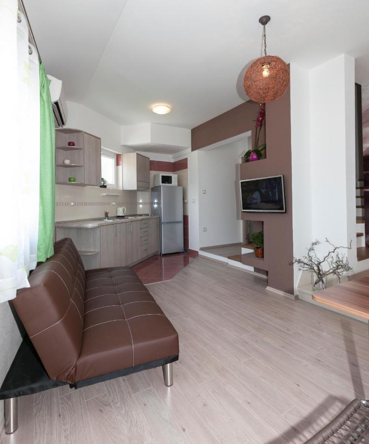 Apartmani Iva Tučepi Zewnętrze zdjęcie