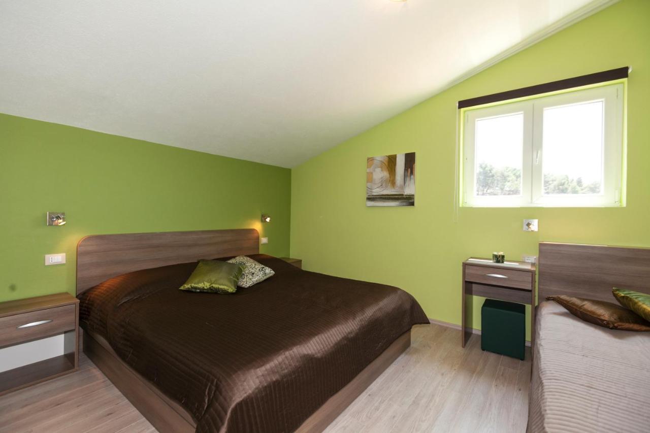 Apartmani Iva Tučepi Zewnętrze zdjęcie