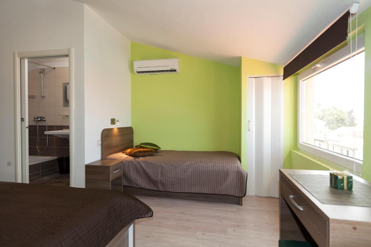 Apartmani Iva Tučepi Zewnętrze zdjęcie
