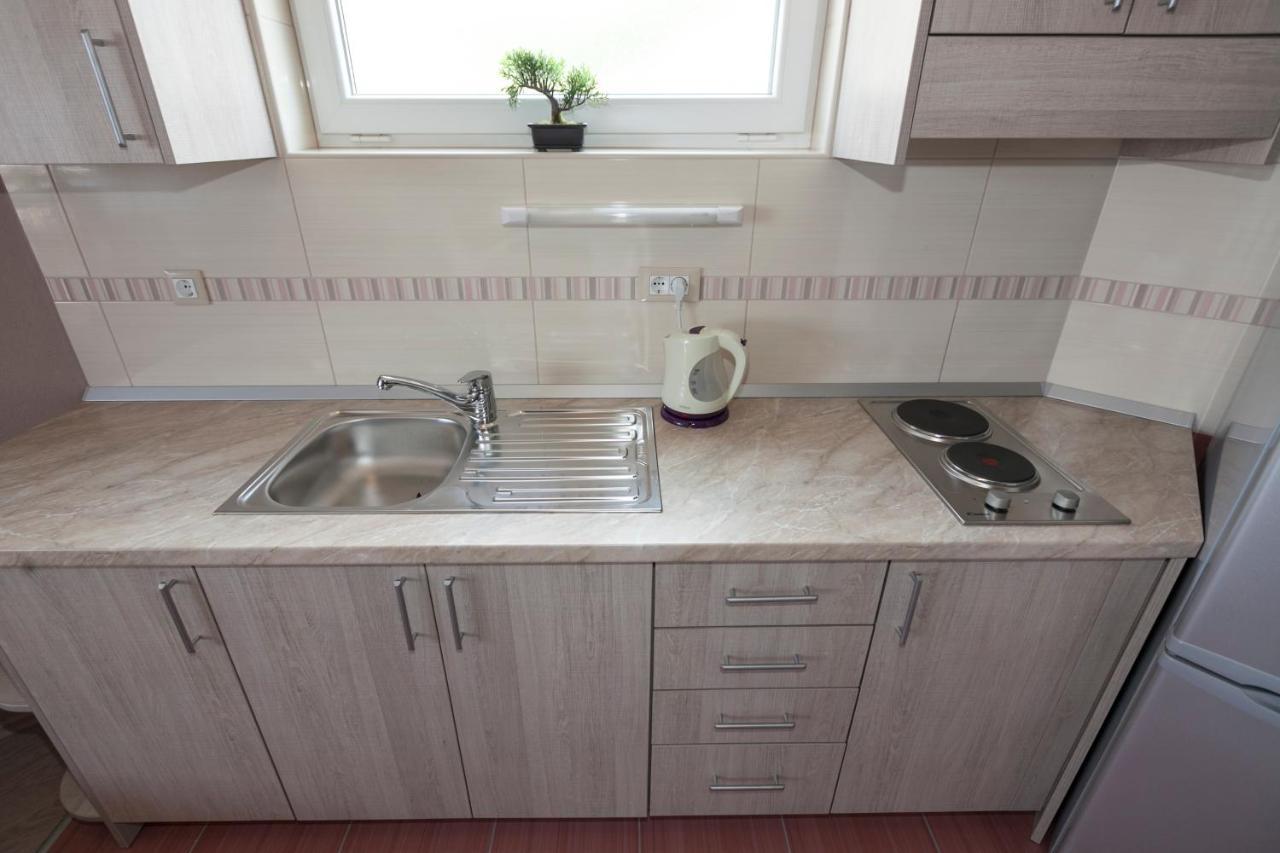 Apartmani Iva Tučepi Zewnętrze zdjęcie