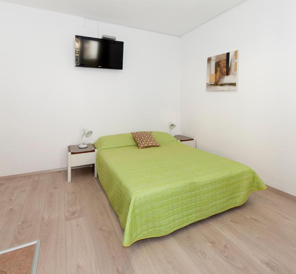 Apartmani Iva Tučepi Zewnętrze zdjęcie