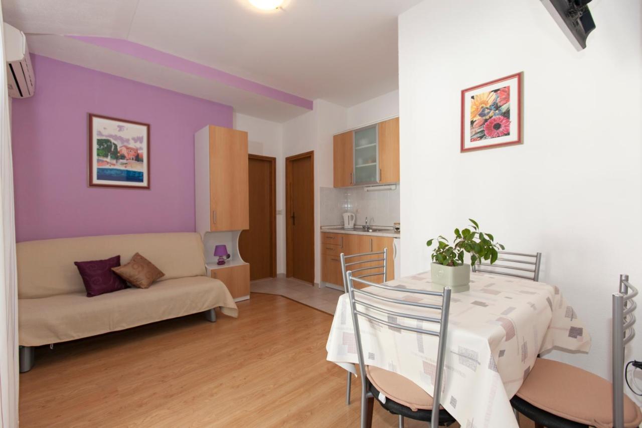 Apartmani Iva Tučepi Zewnętrze zdjęcie