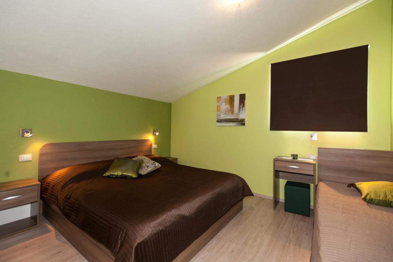 Apartmani Iva Tučepi Zewnętrze zdjęcie