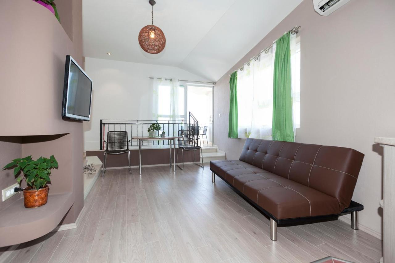 Apartmani Iva Tučepi Zewnętrze zdjęcie
