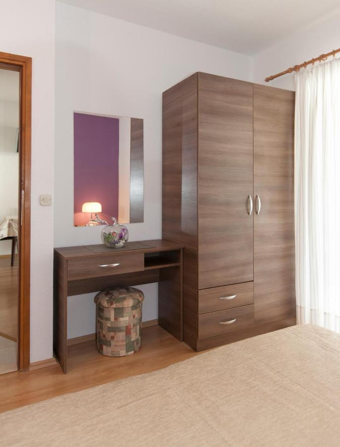 Apartmani Iva Tučepi Zewnętrze zdjęcie