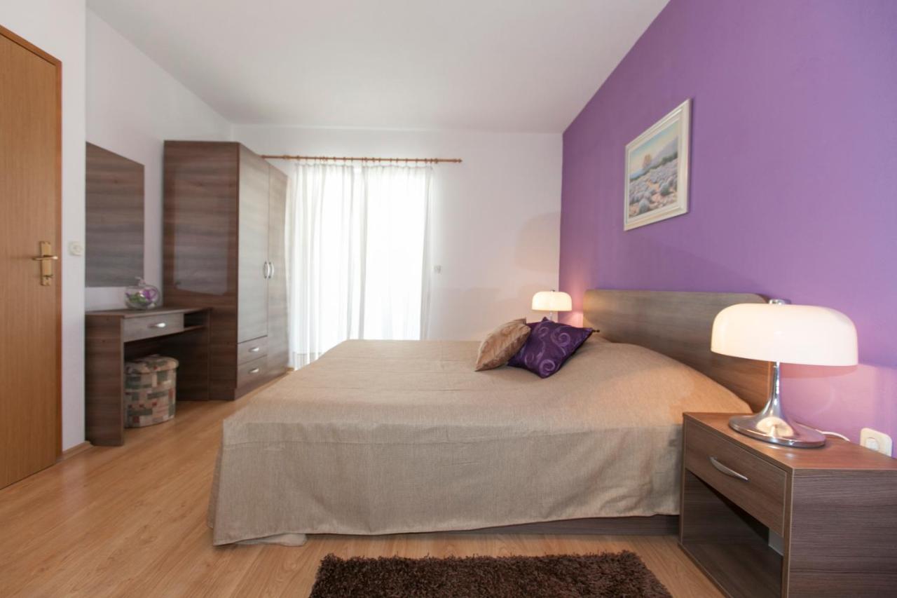 Apartmani Iva Tučepi Zewnętrze zdjęcie