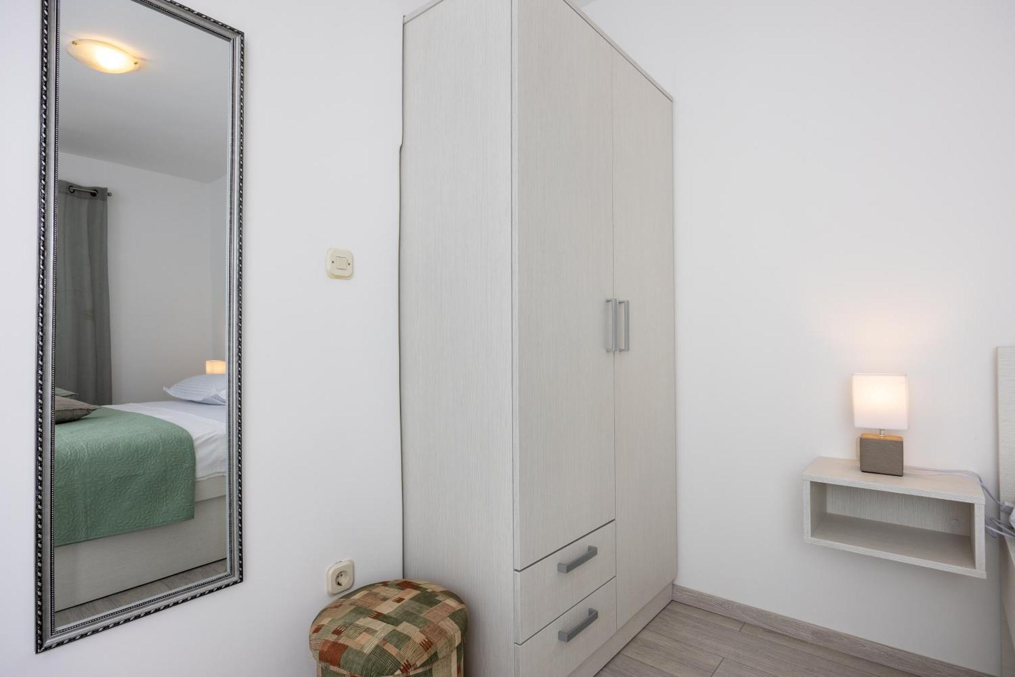 Apartmani Iva Tučepi Zewnętrze zdjęcie